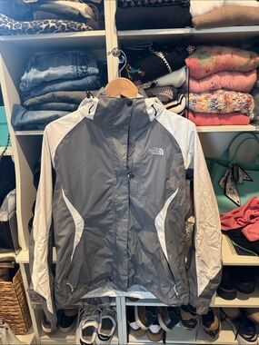 The North Face Women's Gray and White Ski Shell Jacket